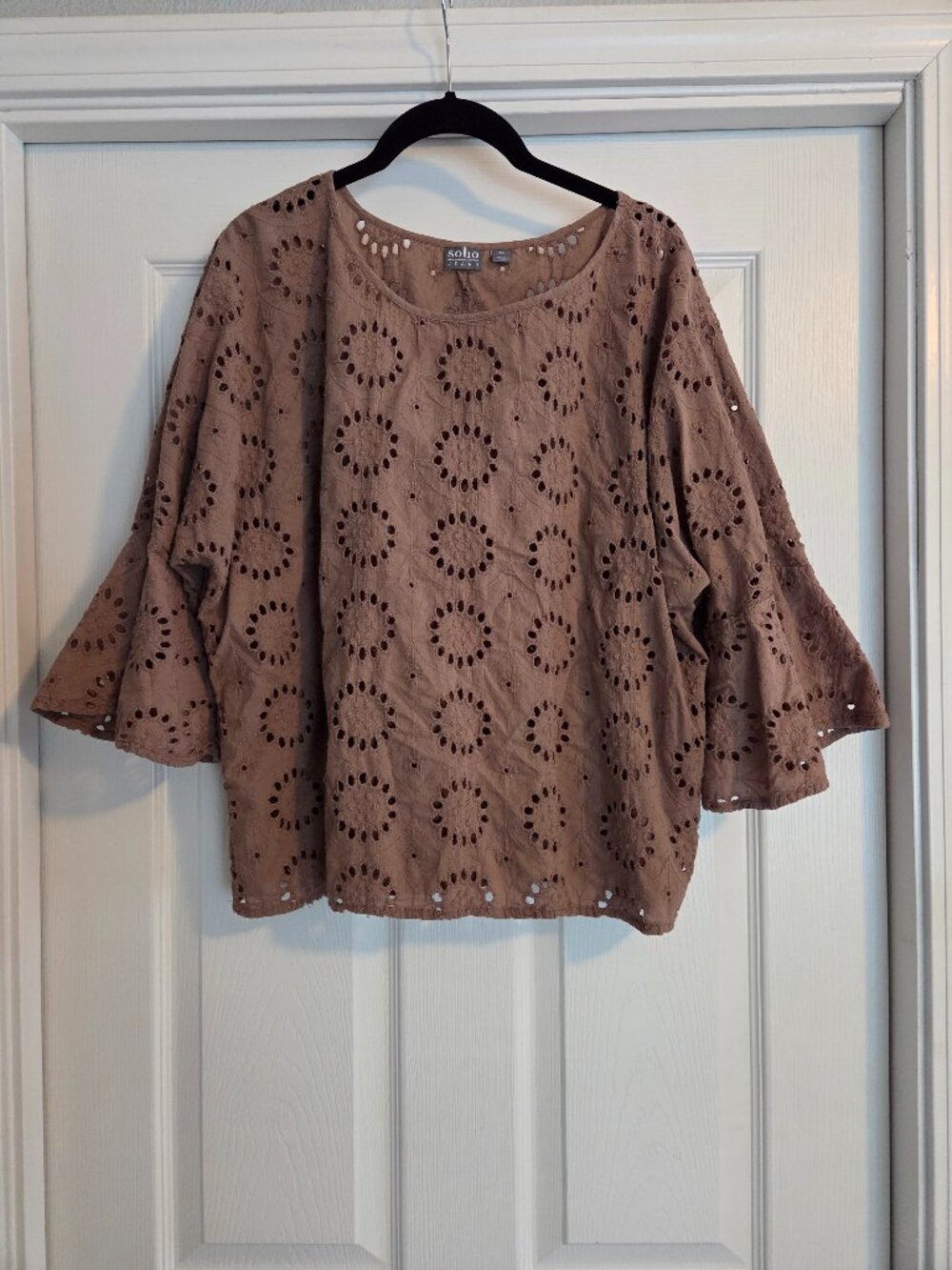 Brown, eyelet blouse, XXL, Soho (NY and CO)
